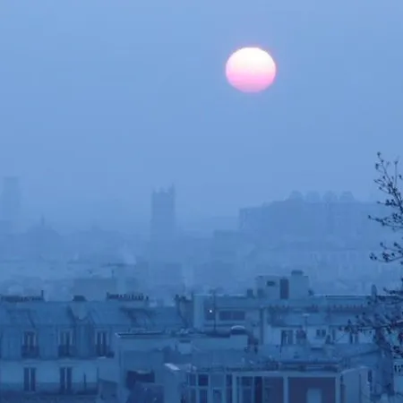 Апартаменты Charming Flat In Belleville Париж