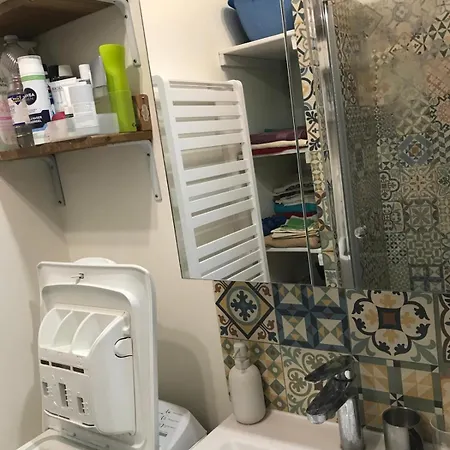 Апартаменты Charming Flat In Belleville