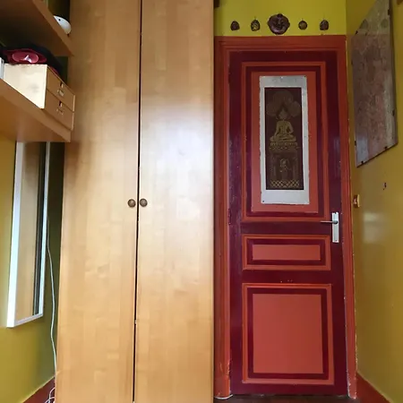 Charming Flat In Belleville Apartman