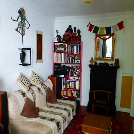 Charming Flat In Belleville Apartamento Paris