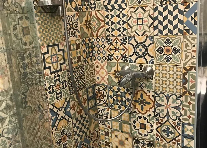 Charming Flat In Belleville Paris